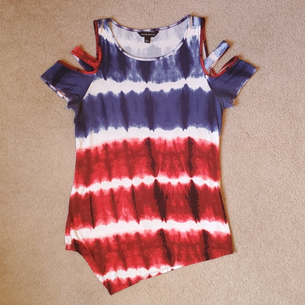Rock & Republic cold shoulder tie dye top